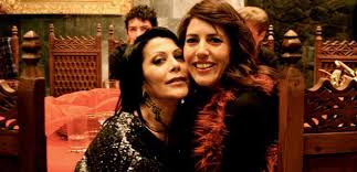 Esta reacción nació de la acusación de la hija de alejandra guzmán, frida sofía, que ha tenido varios problemas con salas. Destapan Sucia Intimidad De Michelle Salas Con Exmanager De Luis Miguel La Neta Noticias