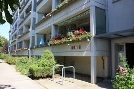 Eine 2 raum wohnung in berlin hellersdorf wäre genau das richtige für dich? 4 Zimmer Wohnung Zu Vermieten Tollensestr 26 12619 Berlin Kaulsdorf Hellersdorf Mapio Net
