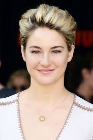 Days before chopping off her hair, shailene announced her plans on her tumblr. Shailene Woodley Is Now A Super Blonde Really Short Hair Jennifer Lawrence Hair Shailene Woodly
