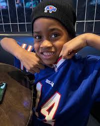 Stephanie Diggs's Instagram, Twitter & Facebook