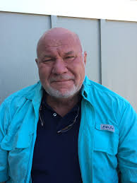 Hometown best-selling author Randy Wayne White swings through Fort Myers  area to introduce new Doc Ford novel