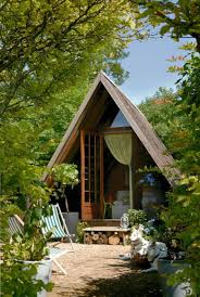 Une Chambre Dans Une Cabane Au Fond Du Jardin Pretty House Small House Architecture