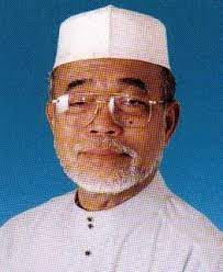 Ustaz fauwaz fadzil, kuala lumpur, malaysia. Mengenang 10 Tahun Pemergian Ustaz Fadzil Mohd Noor Pkm Dns