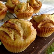 Apfelmuffins Mit Buttermilch Und Zucker Und Zimt Einfach Und Gut Apfelmuffins Buttermilch Muffins Buttermilch