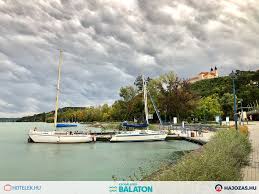 Kárász község komlói kistérségben, baranya megyében, magyarországon. Seltenes Wetterphanomen Am Plattensee Wunderbarerbalaton De