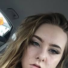 Caitlin Carbone's Instagram, Twitter & Facebook