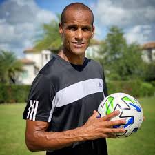 ʁiˈvawdu), is a brazilian former professional footballer. Rivaldo Wiki 2021 Current Job Lovelife Net Worth Cars Houses