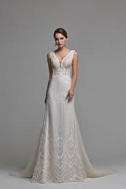 Check spelling or type a new query. V Ausschnitt Flugelarmel Tull Taillierte Spitzenscheide Brautkleid Paris Pearl Fashion Group