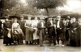 Photo Jour De Marche A La Croix De Chavaux A Montreuil Vers 1910 Otmontreuil93 Ville Montreuil Montreuil Vincennes Histoire
