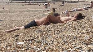 Onlookers in shock as couple perform sex act on Brighton beach - Daily Star