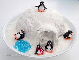 10 stück (mindestbestellung) 3,10 $ /stück (versand) cn xingning meirui silicone products factory. Iglutorte Mit Pinguinen Kuchen Geback Pralinen Und Gute Laune