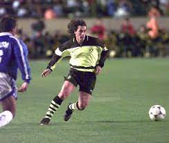 Ve contenido popular de los siguientes autores: Tphoto On Twitter Paulo Sousa Cruzeiro 1997toyota European And South American Cup 1997 Intercontinental Cup Borussia Dortmund Germany Vs Cruzeiro Brazil 2 0 At Tokyo Japan 2 Dec 1997 Photo By Masahide Tomikoshi Tomikoshi Photography Https