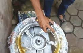 Bisa dijadikan sebagai salah satu cara untuk mendobrak sesuatu yang lama dengan hal baru. Awas Keliru Cat Dasar Untuk Warna Gold Untuk Hasll Yang Lebih Baik Suryadidik Com