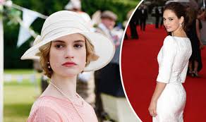 Lady rose (lily james) is presented in london and at her debutante ball, she dances with the prince of wales, who later, albeit briefly, became edward viii. Downton Abbey Finale Lily James Confirms Lady Rose Will Return For Christmas Special Tv Radio Showbiz Tv Express Co Uk