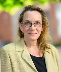 Leila Lawlor : Washington and Lee University