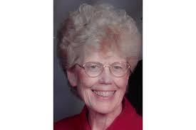 Sarah Nitzsche's Instagram, Twitter & Facebook