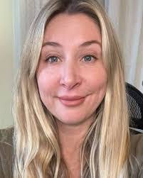 Danielle Haynes's Instagram, Twitter & Facebook