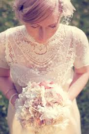 4.5 out of 5 stars. Massgeschneiderte Hochzeitkleider Im Boho Und Vintagestil Mydearlove Massgeschneiderte Brautmode Und Streetwear Im Boho Und Vintagestil Aus Dem Erzgebirge