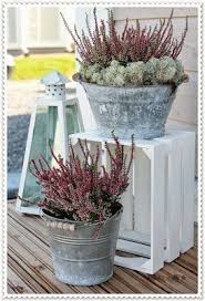 Decorez Le Jardin Avec Des Caisses En Bois Voici 20 Idees Caisses Decorez Idees Jardin Voici Decoration Jardin Deco Jardin Decoration Automne