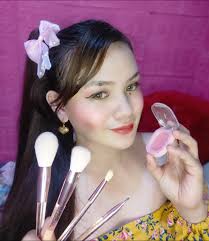 Best makeup brush for dry brushing miniatures?