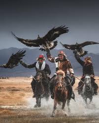 Gocebe Kartal Avcilari Avci Kartallar Altin Kartal Festivali Mogolistan Kartal Avciligi Mongolia Vahsi Atlar Hayvan Fotografciligi