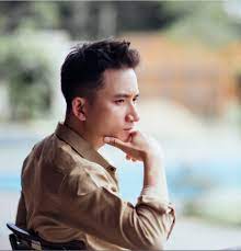 Cùng theo dõi những chia sẻ mới nhất của cô mị hoàng thuỳ linh và chàng trai viết lên cây phan. Phan Máº¡nh Quá»³nh Lá»™t Xac Bao NgÆ°á»i Lao Ä'á»™ng