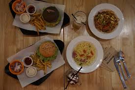 Anda juga dinasihatkan untuk datang pada waktu yang sesuai supaya tidak berebut ruang parkir dan ruang dalam restoran nanti. 3 Tempat Makan Best Dan Sedap Di Cameron Highlands