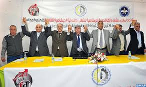 تتميز الدار البيضاء بإنتاجها للعديد من الصناعات، مثل: Ø«Ù„Ø§Ø« Ù…Ø±ÙƒØ²ÙŠØ§Øª Ù†Ù‚Ø§Ø¨ÙŠØ© ØªØ¹Ù„Ù† Ø¨Ø§Ù„Ø¯Ø§Ø± Ø§Ù„Ø¨ÙŠØ¶Ø§Ø¡ Ù…Ù‚Ø§Ø·Ø¹ØªÙ‡Ø§ ØªØ¸Ø§Ù‡Ø±Ø§Øª ÙØ§ØªØ­ Ù…Ø§ÙŠ Ø§Ù„Ù…Ù‚Ø¨Ù„ Ø¹Ù„Ù‰ Ø§Ù„ØµØ¹ÙŠØ¯ Ø§Ù„ÙˆØ·Ù†ÙŠ Ø£Ø®Ø¨Ø§Ø± Ø§Ù„ÙØ¬Ø± Ø§Ù„Ù…ØºØ±Ø¨ÙŠØ©