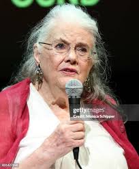 88 Marjorie Robin Photos & High Res Pictures