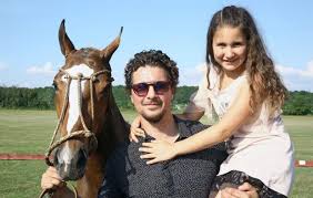 Ervin nagy is a 43 year old hungarian actor. Rozi Vaczi