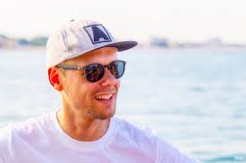 Jacqueline govaert — never say never (classic bonus track) 02:52. Armin Van Buuren On Twitter Relaxing Afternoon In Constanta