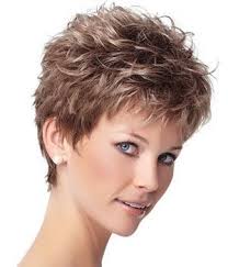korte kapsel frisur langes gesicht kurzhaarfrisuren haarschnitt kurze haare