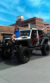 Black And White Jeep Pin On Jeep Showroom