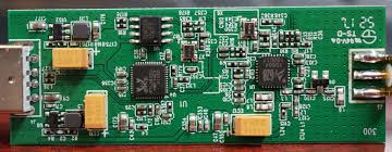 This is an rtl sdr blog software defined radio receiver with rtl2832u adc chip, r820t2 tuner, 1ppm tcxo, sma f connector and aluminium case with passive cooling. Fake Rtl2832u