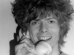 DAVID (@bowie_shitposting) • Fotos y vídeos de Instagram