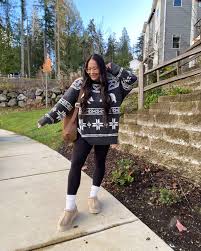 men's sweaters u003eu003eu003e comment “LINK” for outfit details 💌 old navy sweater | men's  sweater | comfy ootd | comfy fashion | ootd | fall fashion | fall style |  autumn fashion |