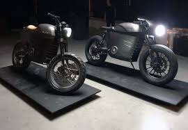 Evnerds Visited Tarform Electric Scrambler And Electric Cafe Racer Event In Brooklyn Cafe Racer Vintage Cafe Racer Vintage Motorcycles
