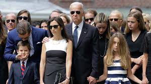 Here's everything you need to know about hunter, ashley, beau, and naomi biden. Beau Biden S Brother Hunter Biden Widow Hallie Biden In Romantic Relationship Abc7 Chicago