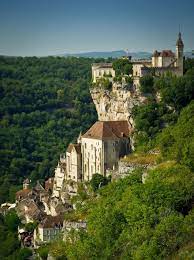 Les plus beaux villages des. 20 Des Plus Beaux Villages A Flanc De Falaise Paysage France Beaux Villages Les Regions De France