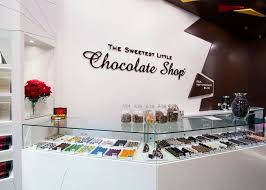 The Sweetest Little Chocolate Shop By Indesign Auckland Australia Varejo Retail Chocolate Design Chocolate Shop Chocolate Store Design Chocolate Stores