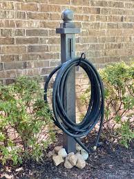 Poteau De Tuyau D Eau Bricolage Shanty 2 Chic Water Hose Diy Water Garden Hose Holder