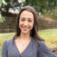 Lisa Ponziani's Instagram, Twitter & Facebook