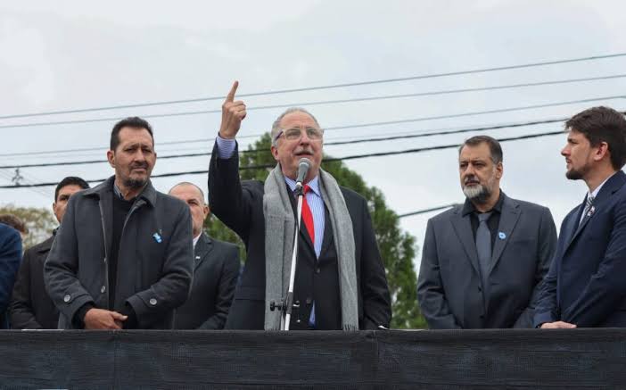 MISIONES CELEBR� EL ACTO CENTRAL DEL D�A DE BANDERA Y RINDI� HOMENAJE AL LEGADO DE MANUEL BELGRANO EN SU CAPITAL HIST�RICA - Provincia de Misiones