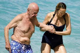 Image captionthe artistic spat prompted numerous other tweeters to weigh in with opinions. Theiainduncansmiths On Twitter Doesn T Get Commented On Enough That Michael Gove Is The Absolute Spit Of Rupert Murdoch S Stomach