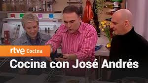 Zde můžete vložit obrázek/fotku, který je umístěn na internetu a znáte jeho adresu. Caldo De Pollo Vamos A Cocinar Con Jose Andres Con Pedro Y Javier Rtve Cocina Youtube