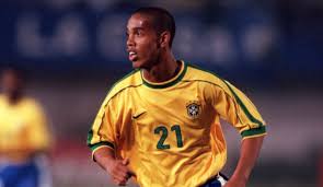 It was held on july 18, 1999, in asunción. Copa America Ronaldinho 20 Anos De Magia Ronaldinho Debuto Con Brasil En La Copa America De 1999 Deportes Caracol Radio