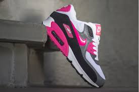 Nike Wmns Air Max 90 Essential Cool Grey Black Hyper Pink Eu Kicks Sneaker Magazine Nike Air Max Cheap Nike Air Max Nike Air Max 2015
