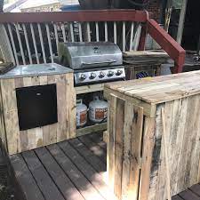 Turn wooden pallets into patio furniture patio furniture—and good sassy sparrow: Palletwood Outdoor Kitchen Ryobi Nation Projects