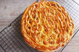 Japanese Style Apple Pie Dans La Lune Recipe Apple Pie Food Processor Recipes Puff Pastry Ingredients