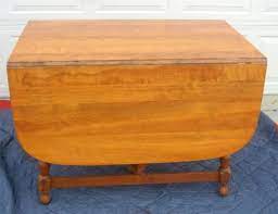 In the early 20th century the gateleg table again become popular as a. Ethan Allen Maple Wood Gate Leg Dining Table Dining Table Legs Maple Furniture Wood Gate